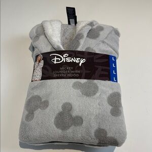 Disney Mickey Lounger with Sherpa Hood New With Tags Women's Large